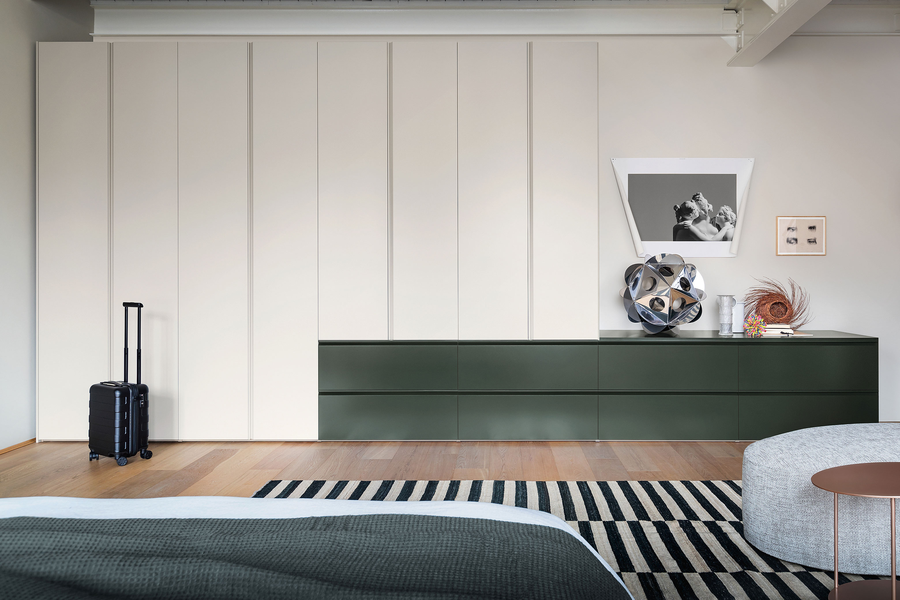 Schrank "GOLA"